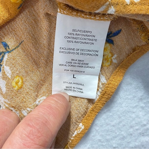 Jolt Women's Blouse L Mustard Yellow Hi Low Floral Vneck Front Tie Long Sleeve - Picture 10 of 14